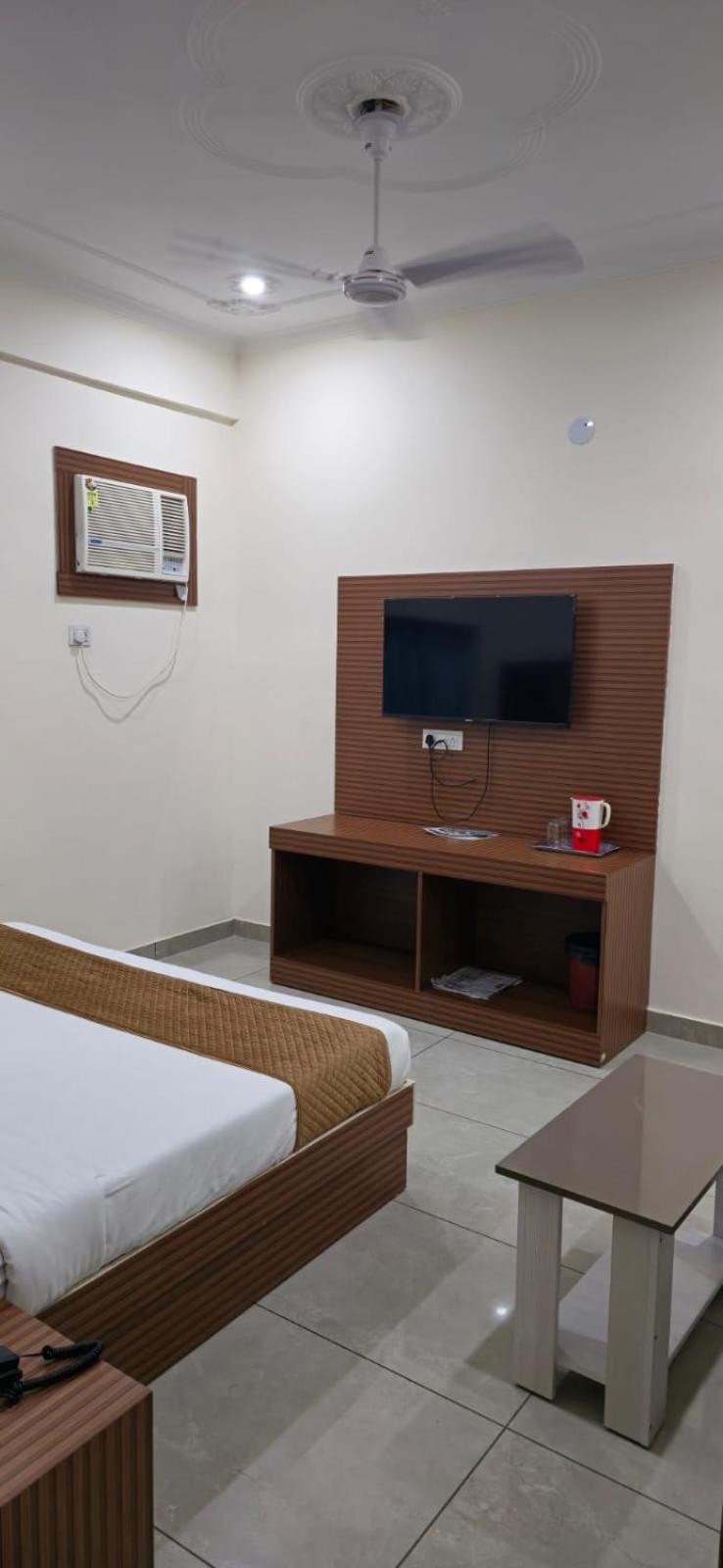 Satya Residency Otel Katra  Dış mekan fotoğraf