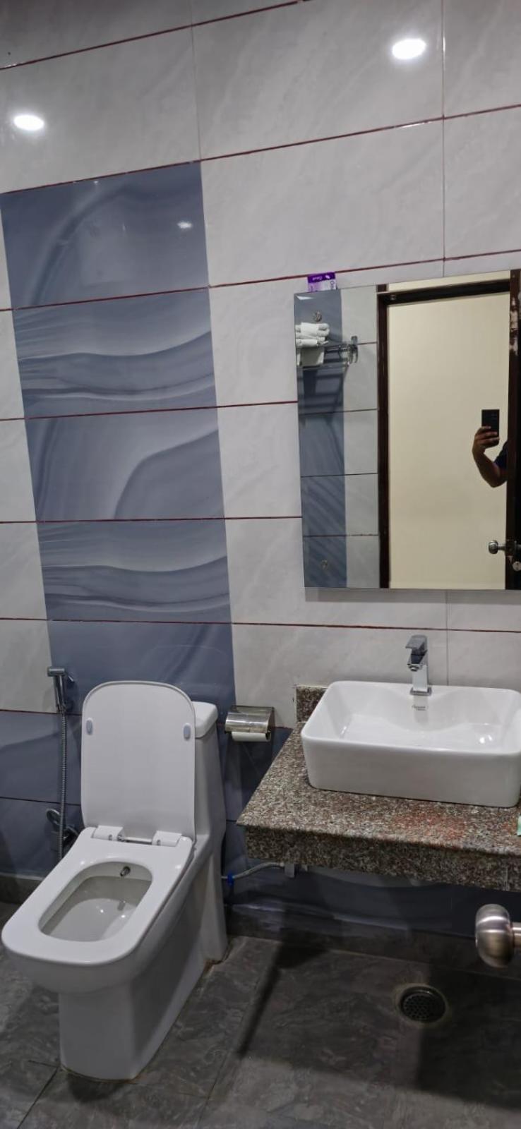 Satya Residency Otel Katra  Dış mekan fotoğraf