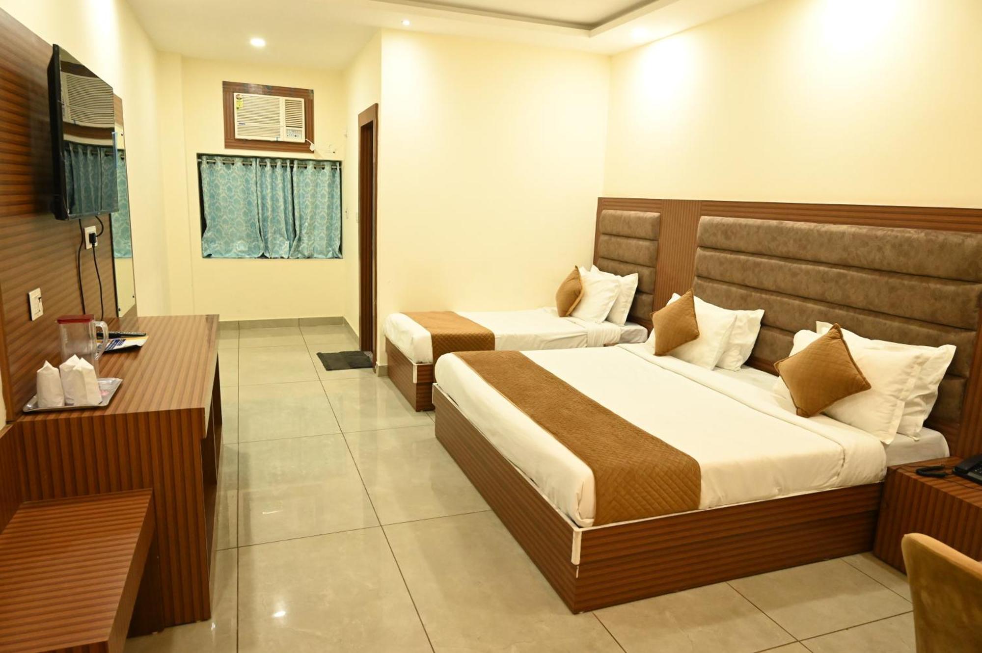 Satya Residency Otel Katra  Dış mekan fotoğraf