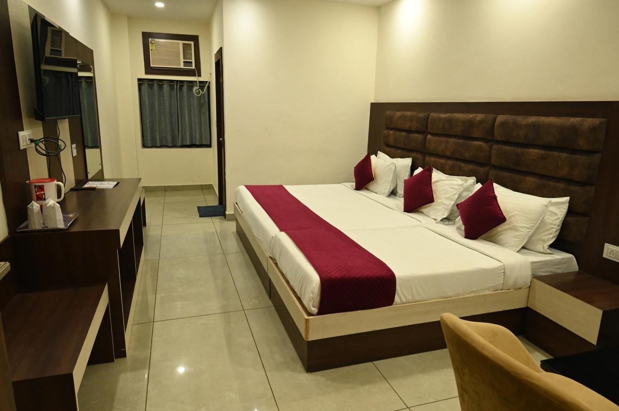Satya Residency Otel Katra  Dış mekan fotoğraf