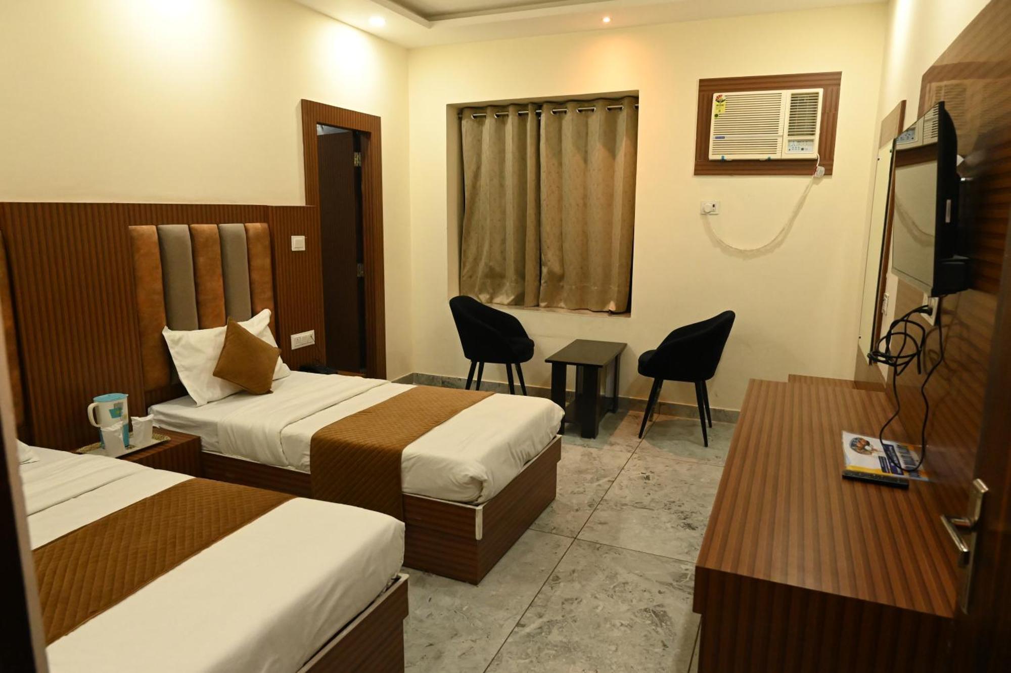Satya Residency Otel Katra  Dış mekan fotoğraf