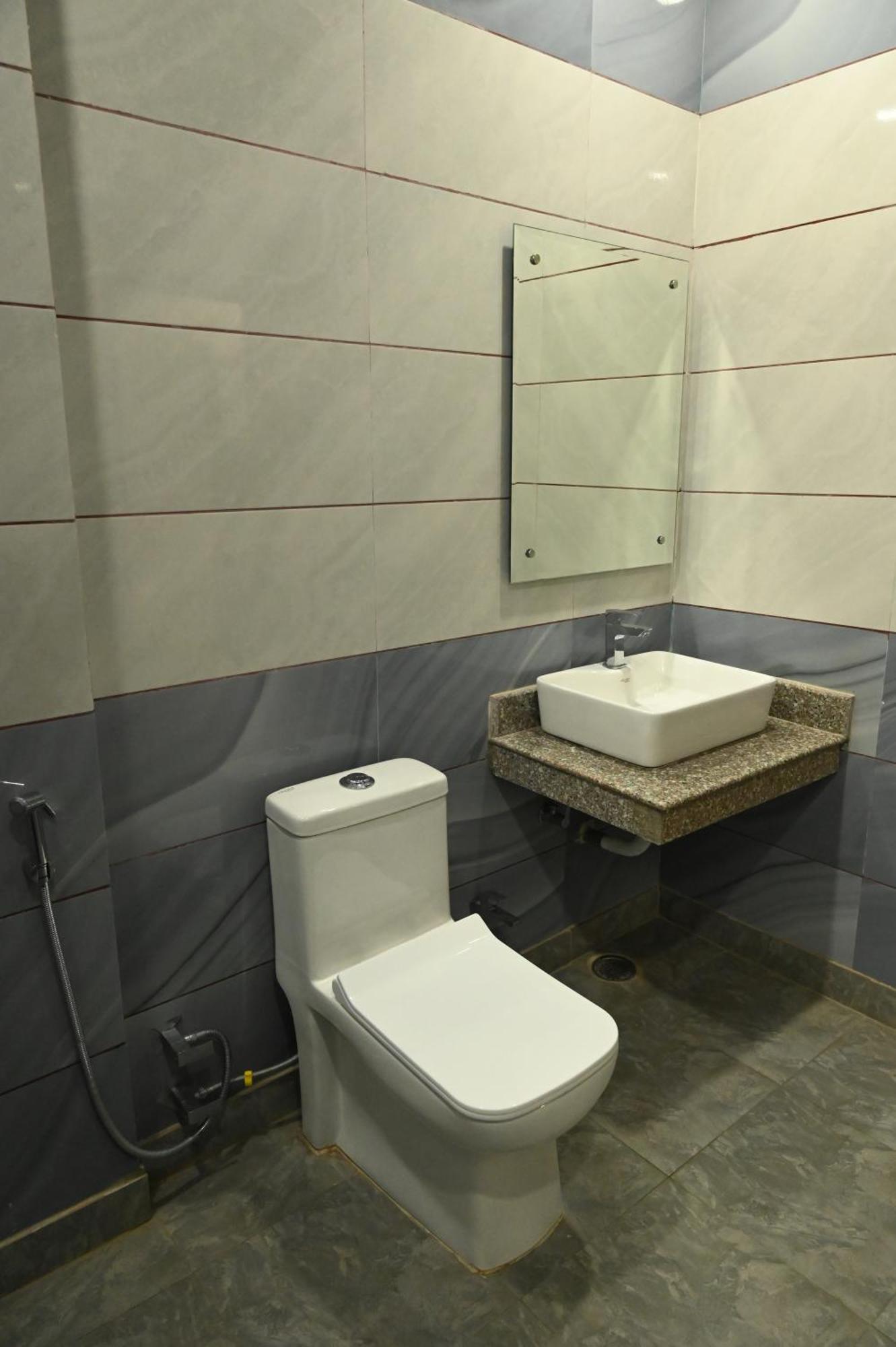 Satya Residency Otel Katra  Dış mekan fotoğraf
